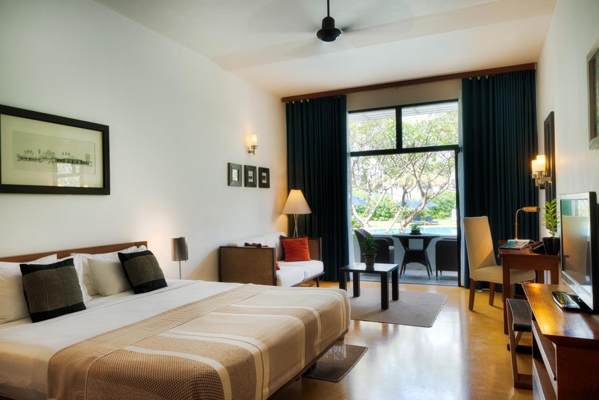The Blue Water - Geoffrey Bawa Heritage - City Resort Hotel Wadduwa Luaran gambar