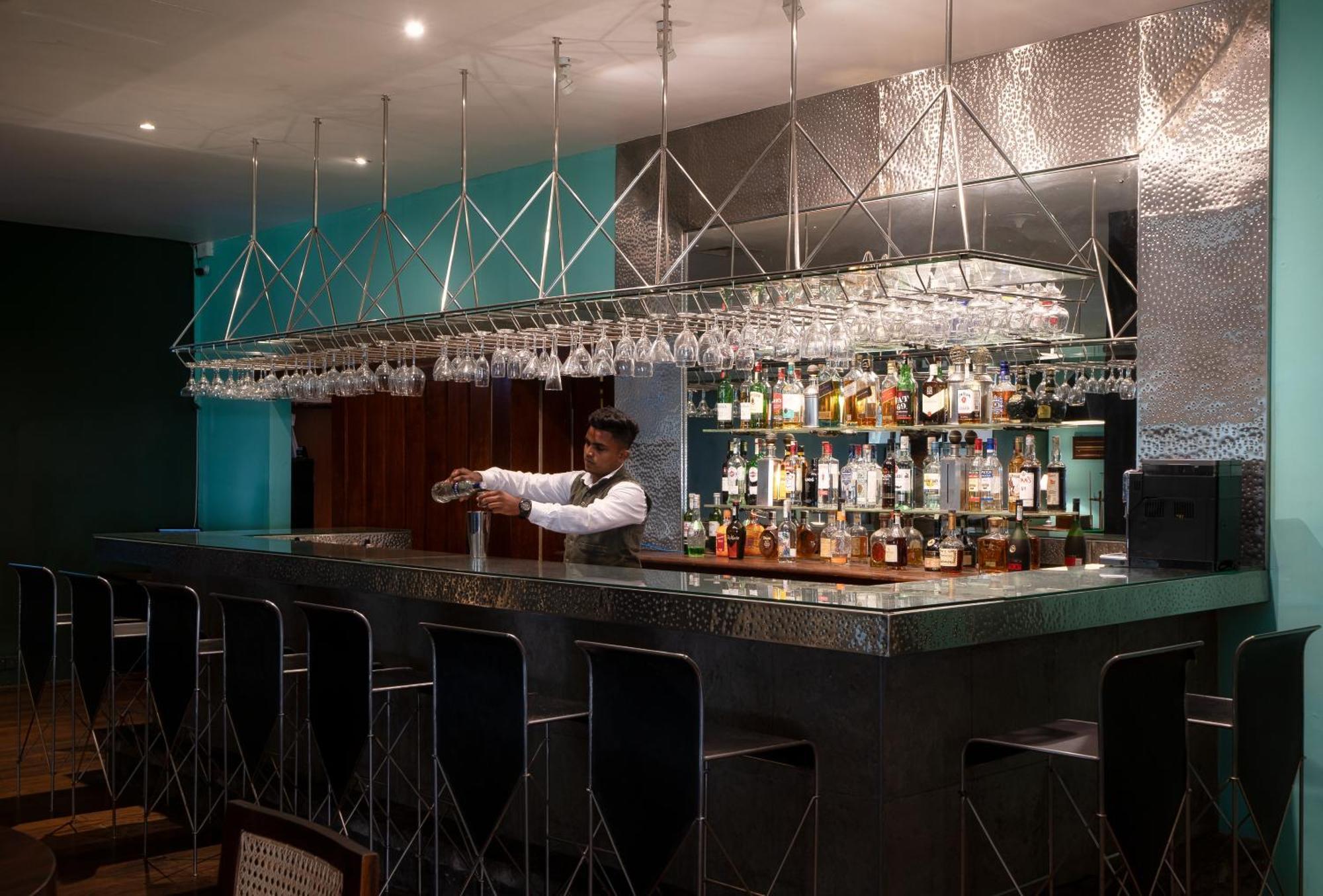 The Blue Water - Geoffrey Bawa Heritage - City Resort Hotel Wadduwa Luaran gambar